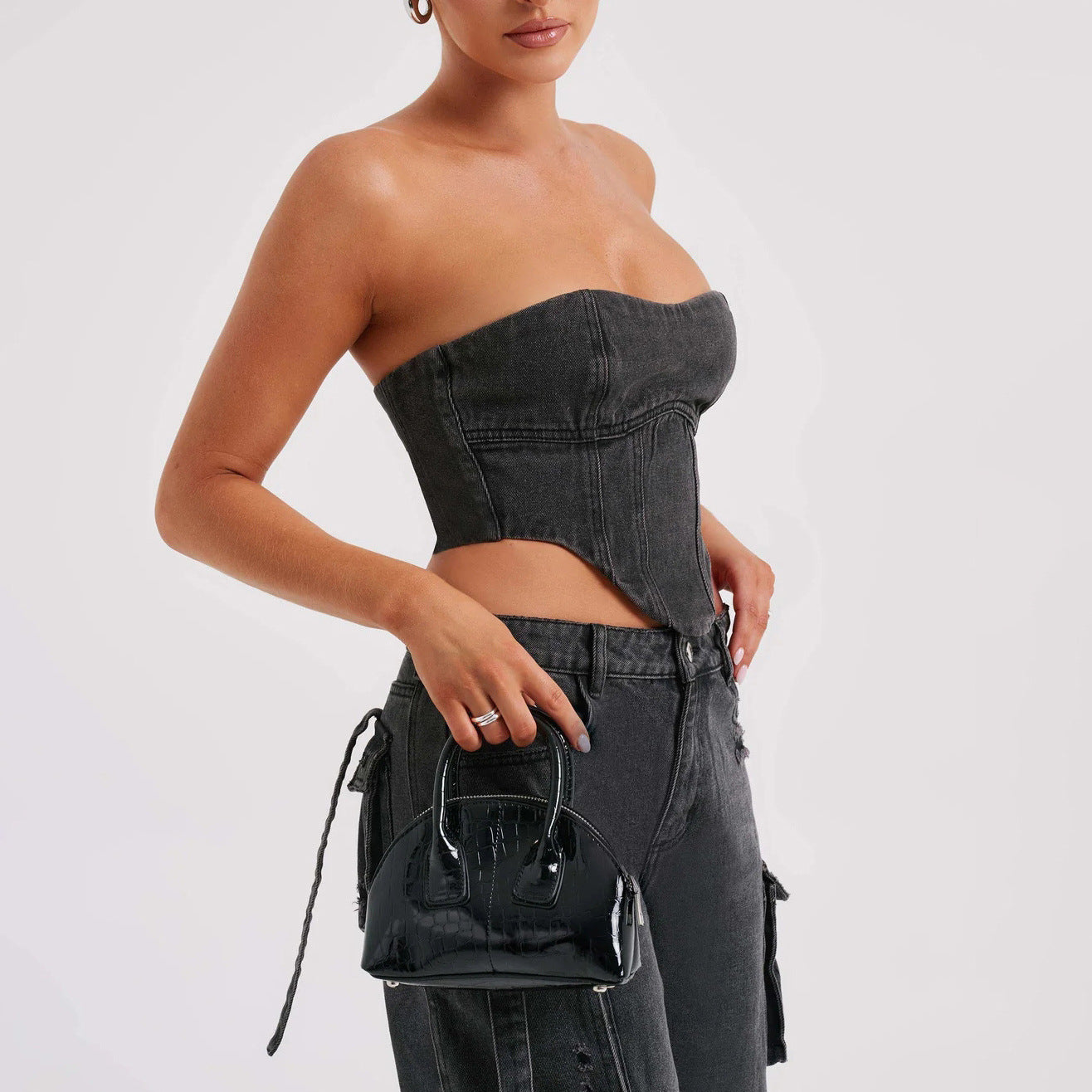 Low Waist Three-Dimensional Tube Top and Jeans 