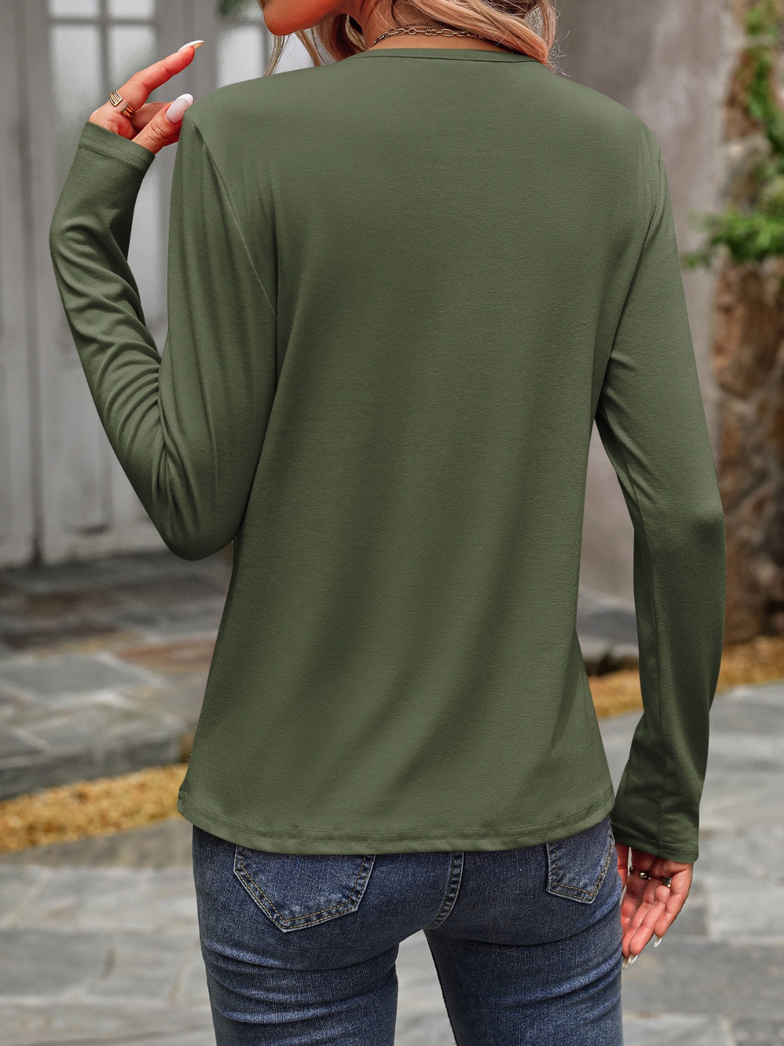 Round Neck Long Sleeve T-Shirt